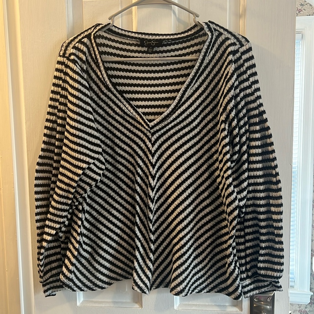 Jessica Simpson Sweater
